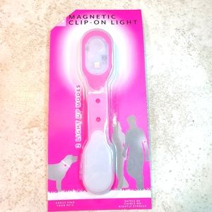 Magnetic Clip-On Light w/ 2 Light Modes & Push Button For Dogs
